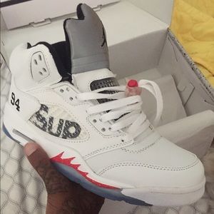 Air Jordan x Supreme 5s SOLD